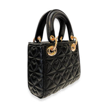 Load image into Gallery viewer, Black Heart-Quilted Bag