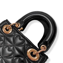 Load image into Gallery viewer, Black Heart-Quilted Bag