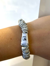 Load image into Gallery viewer, Silk Skinny Scrunchies