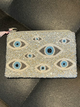 Load image into Gallery viewer, Handmade Beaded Coin Purse