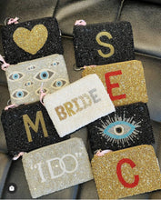 Load image into Gallery viewer, Handmade Beaded Coin Purse