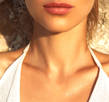 Load image into Gallery viewer, Lustre Drench® Instant Glow Dry Oil