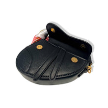 Load image into Gallery viewer, Saddle Purse w/ Scarf
